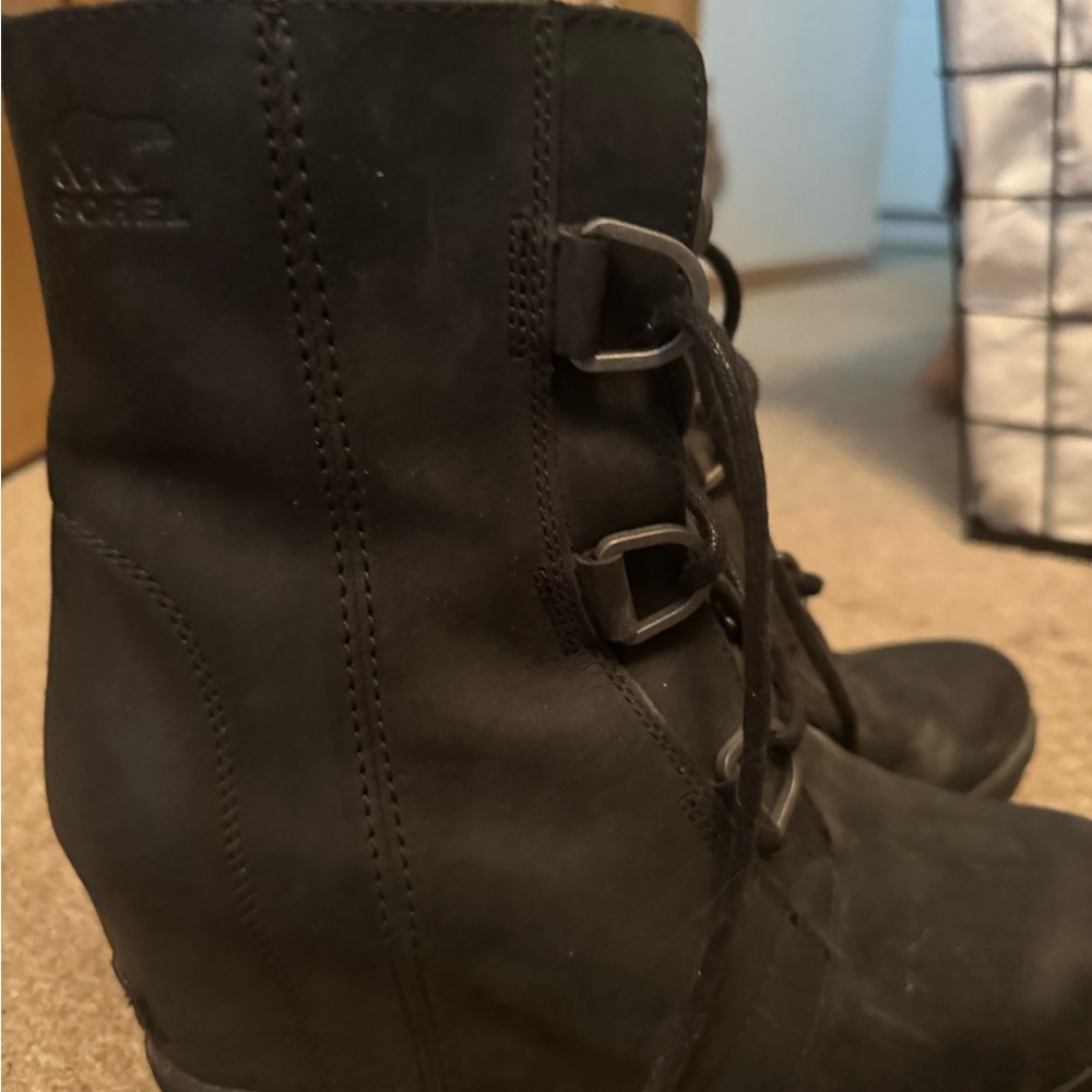 Sorel Women's Black Lace-Up Boots